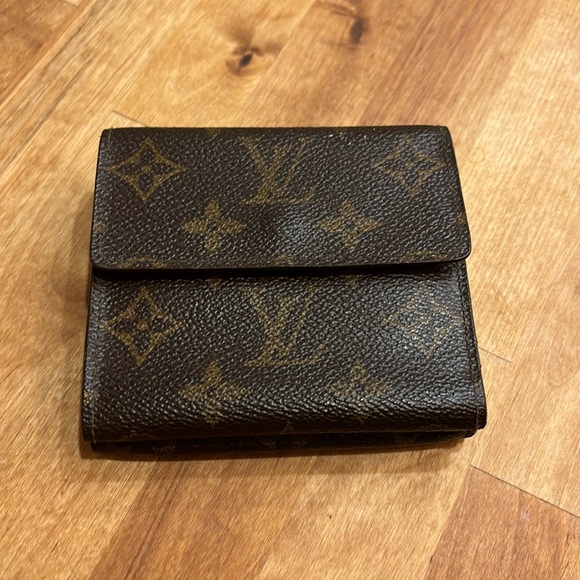 Louis Vuitton Men’s Wallet - Picture 3 of 8